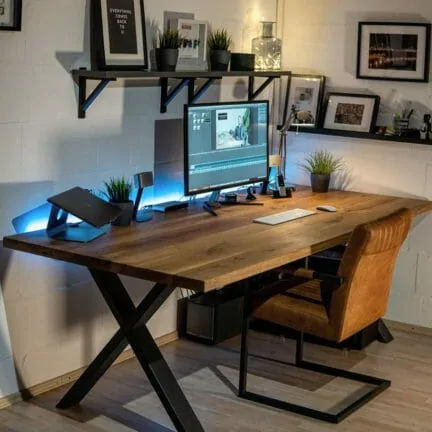 Cahlet g pure geölt. Schreibtisch aus massivholz eiche 200x100 cm. Office muss nicht immer nur funktional sein. Schreibitsche gehen auch elegant.